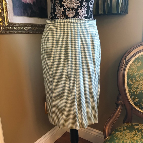 Braemar | 2/4 - Picture 1 of 3